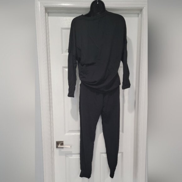 2 Piece Loungewear Set - Picture 6 of 6